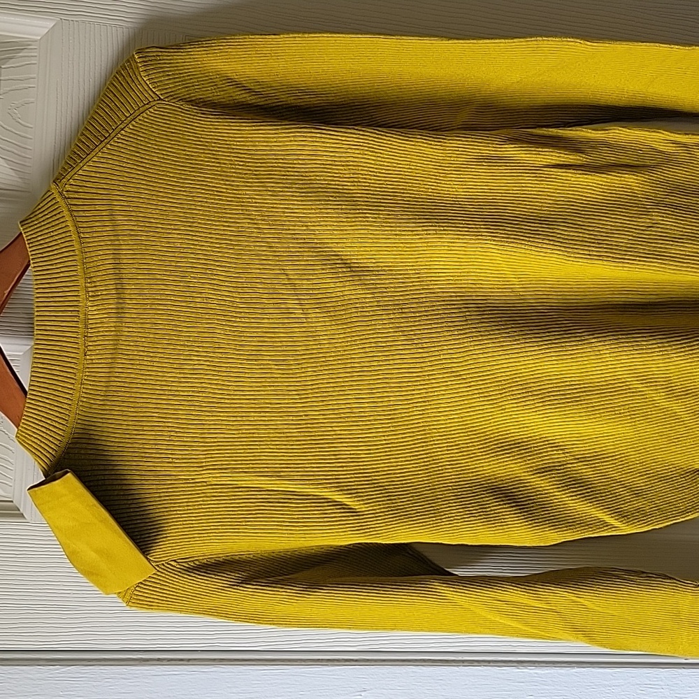 Womens sweater - Picture 3 of 4